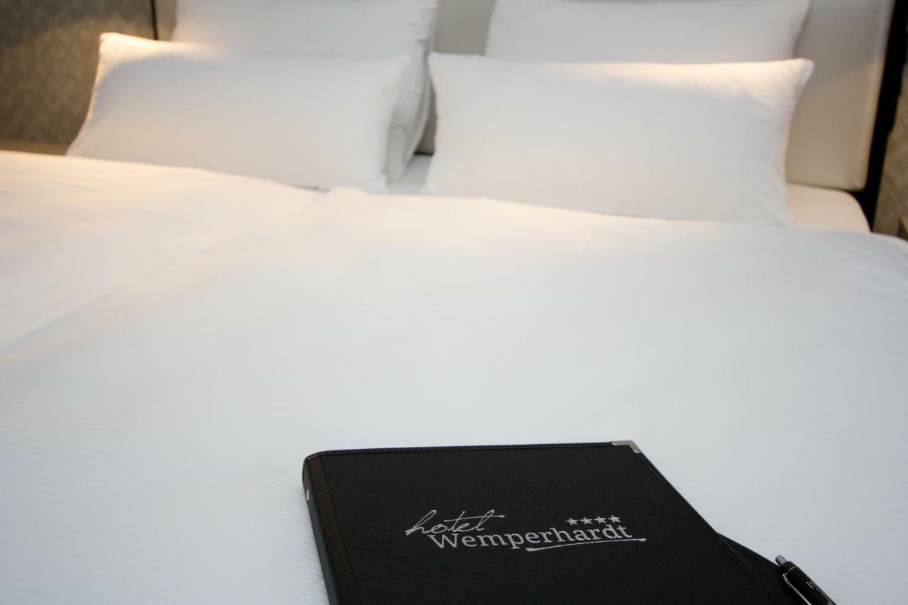 Hotel Wemperhardt Exterior photo